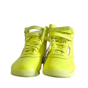 Reebok classic freestyle women's high top snicker. Soacye (neon) color 7,5 New